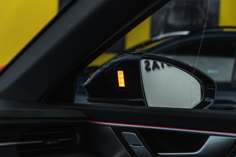 Car Thumb