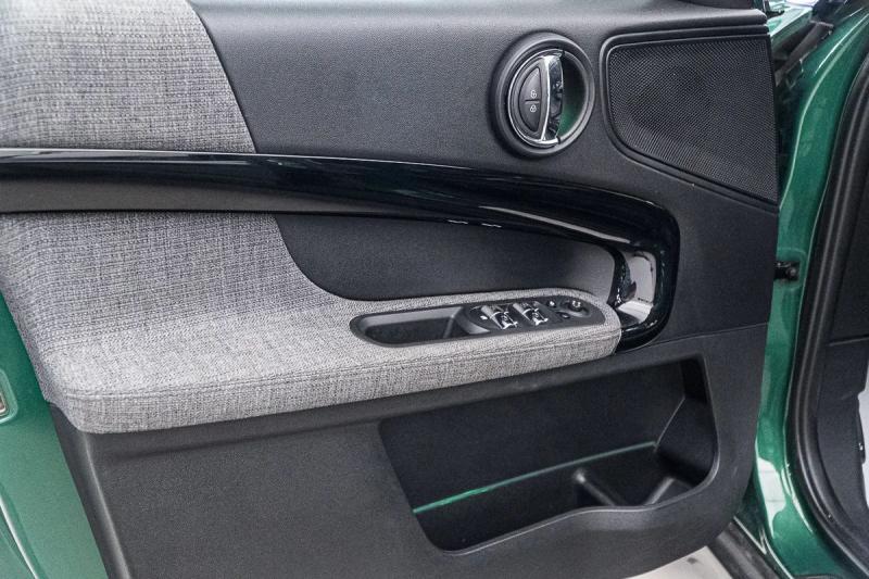 Car Thumb