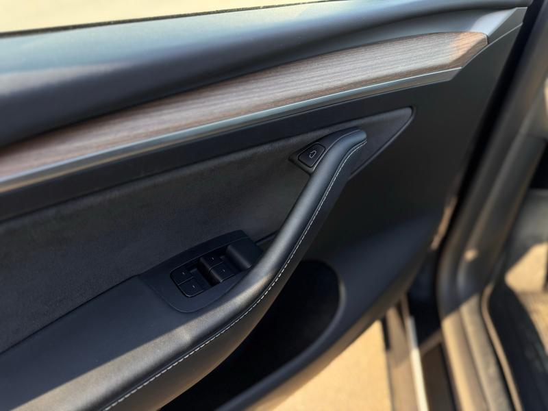 Car Thumb