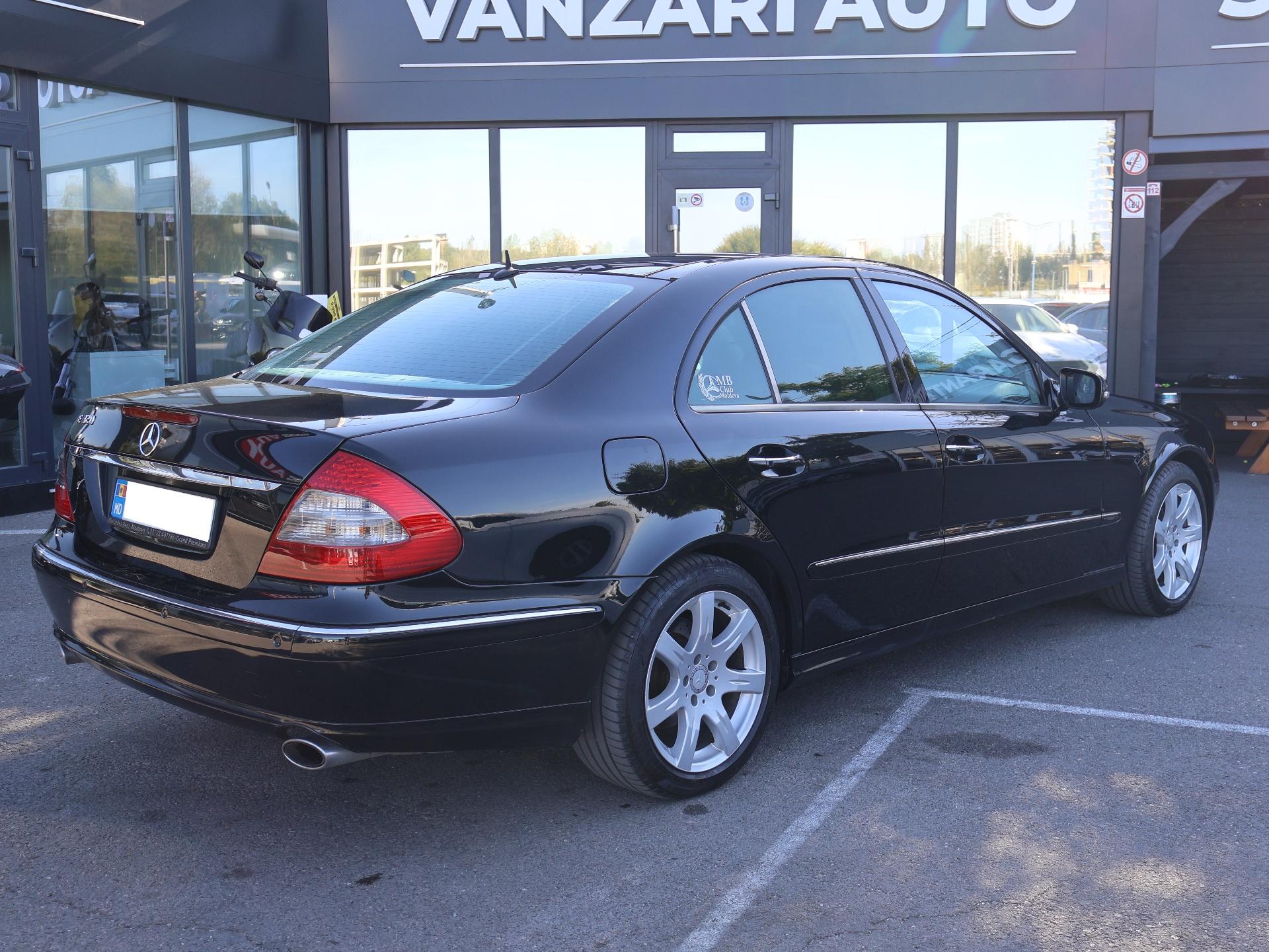 Mercedes-Benz E