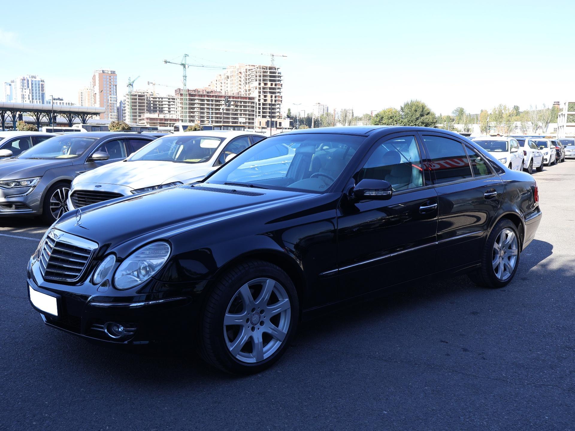 Mercedes-Benz E