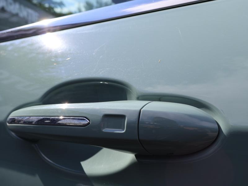 Car Thumb