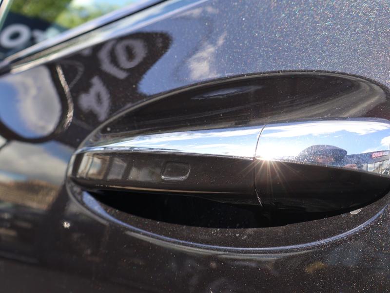 Car Thumb