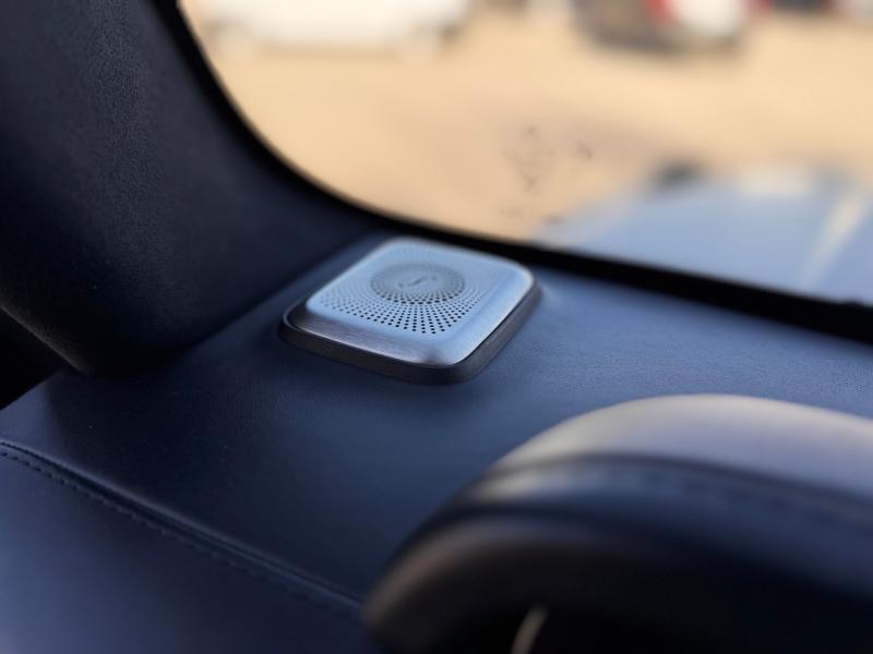 Car Thumb