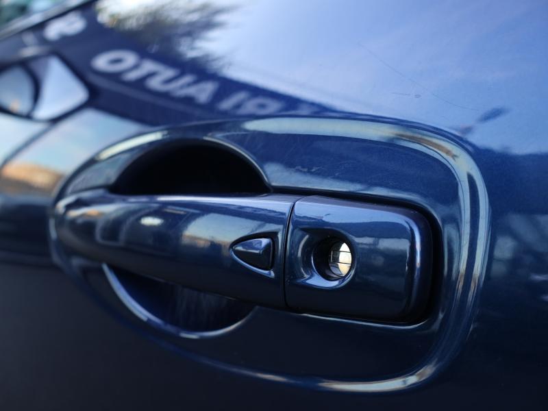 Car Thumb
