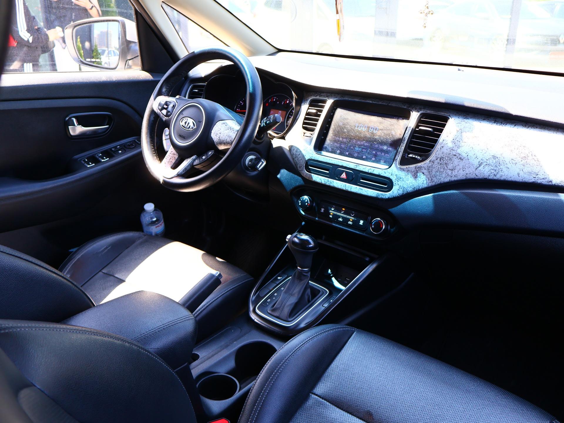 Kia Carens