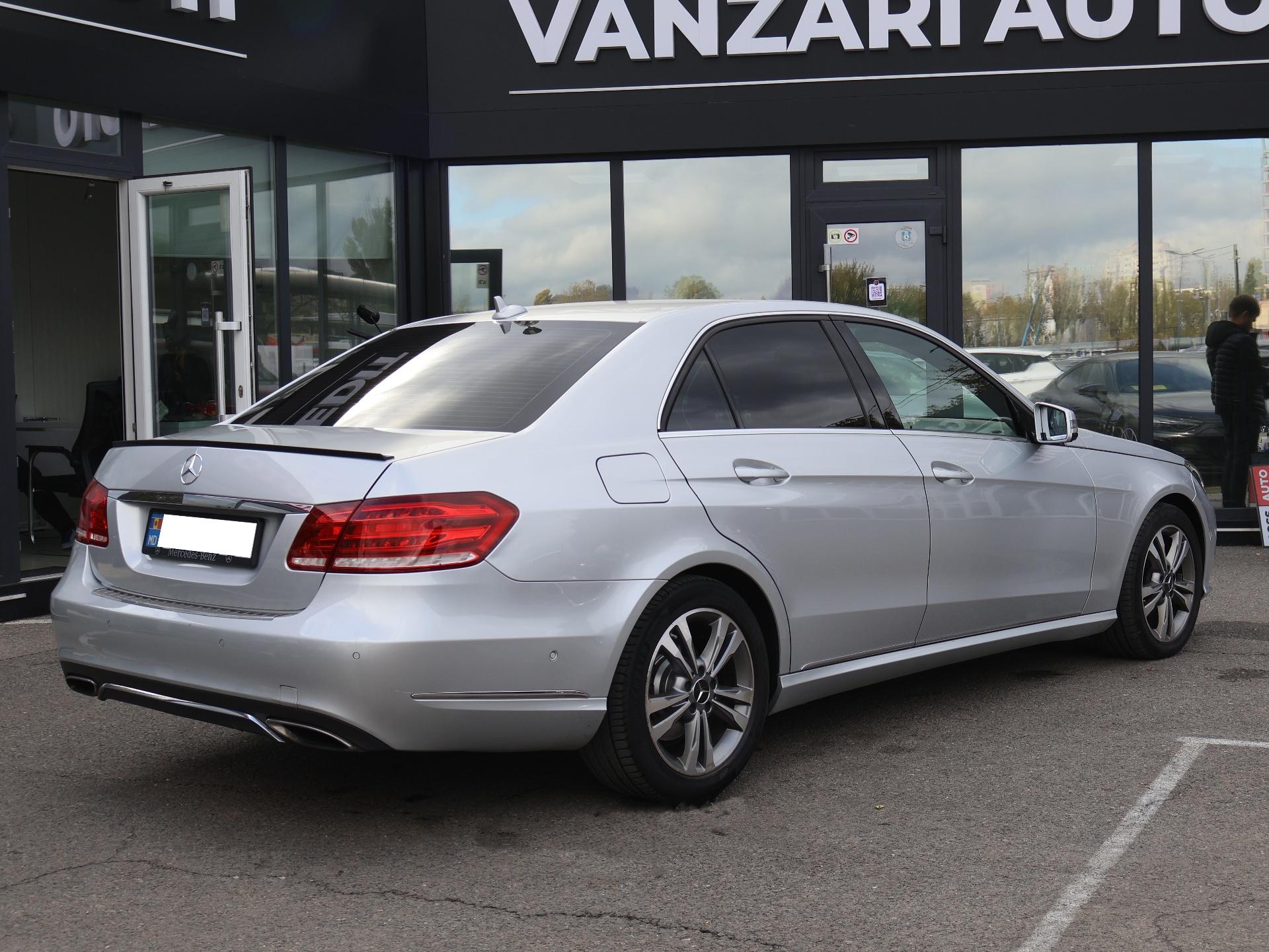 Mercedes-Benz E