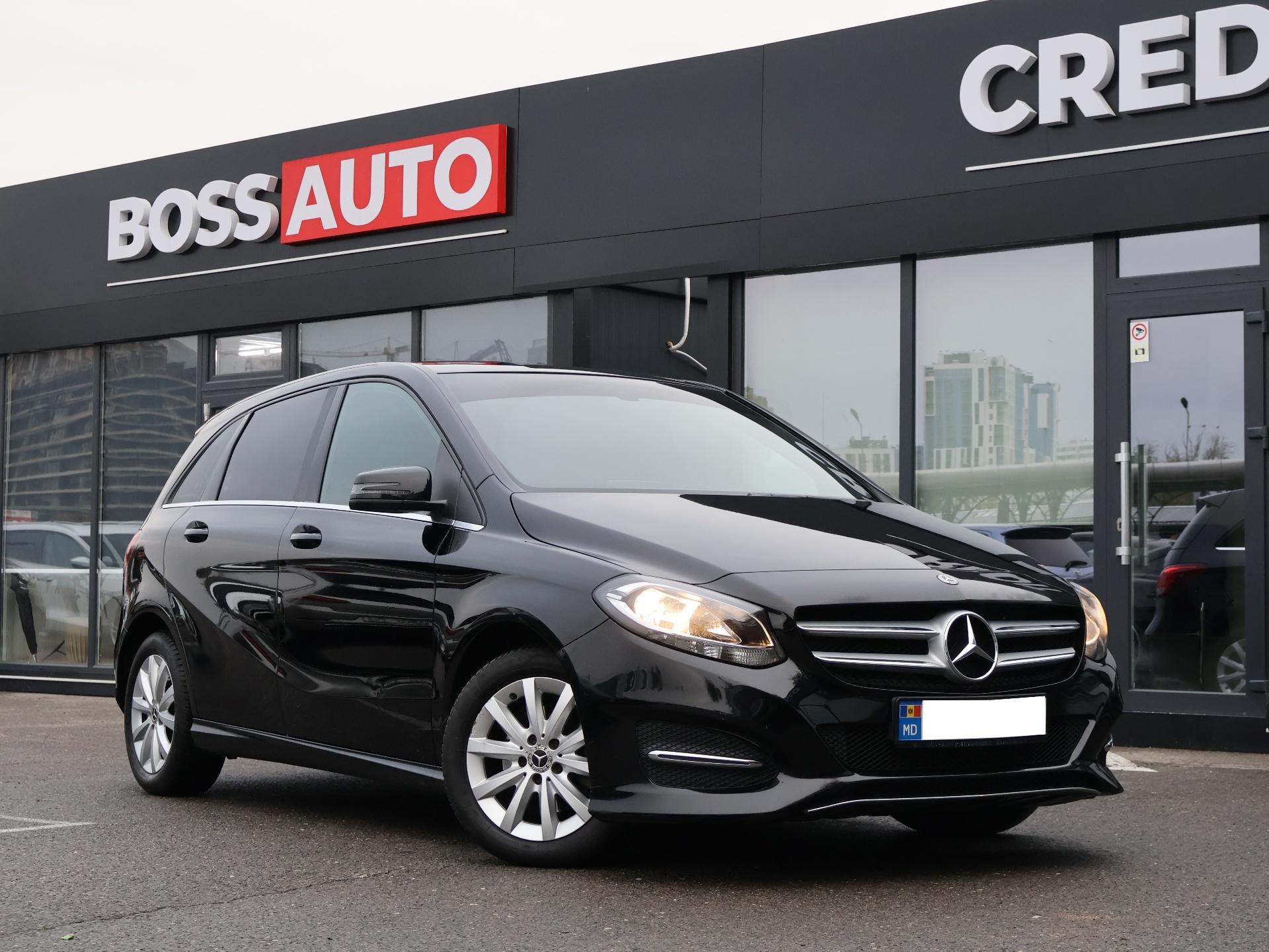 Mercedes-Benz B 180