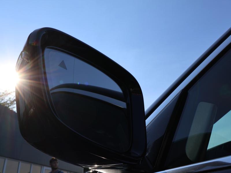 Car Thumb