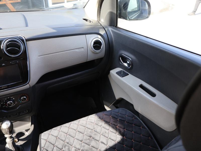 Car Thumb