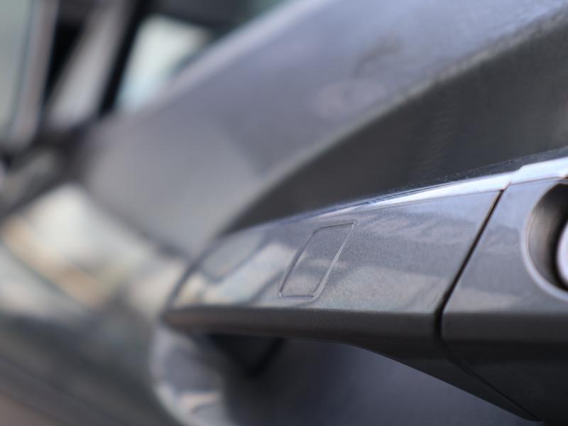 Car Thumb