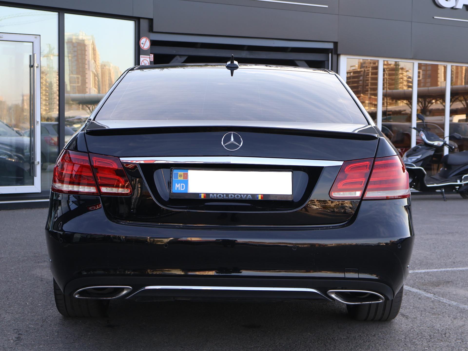 Mercedes-Benz E