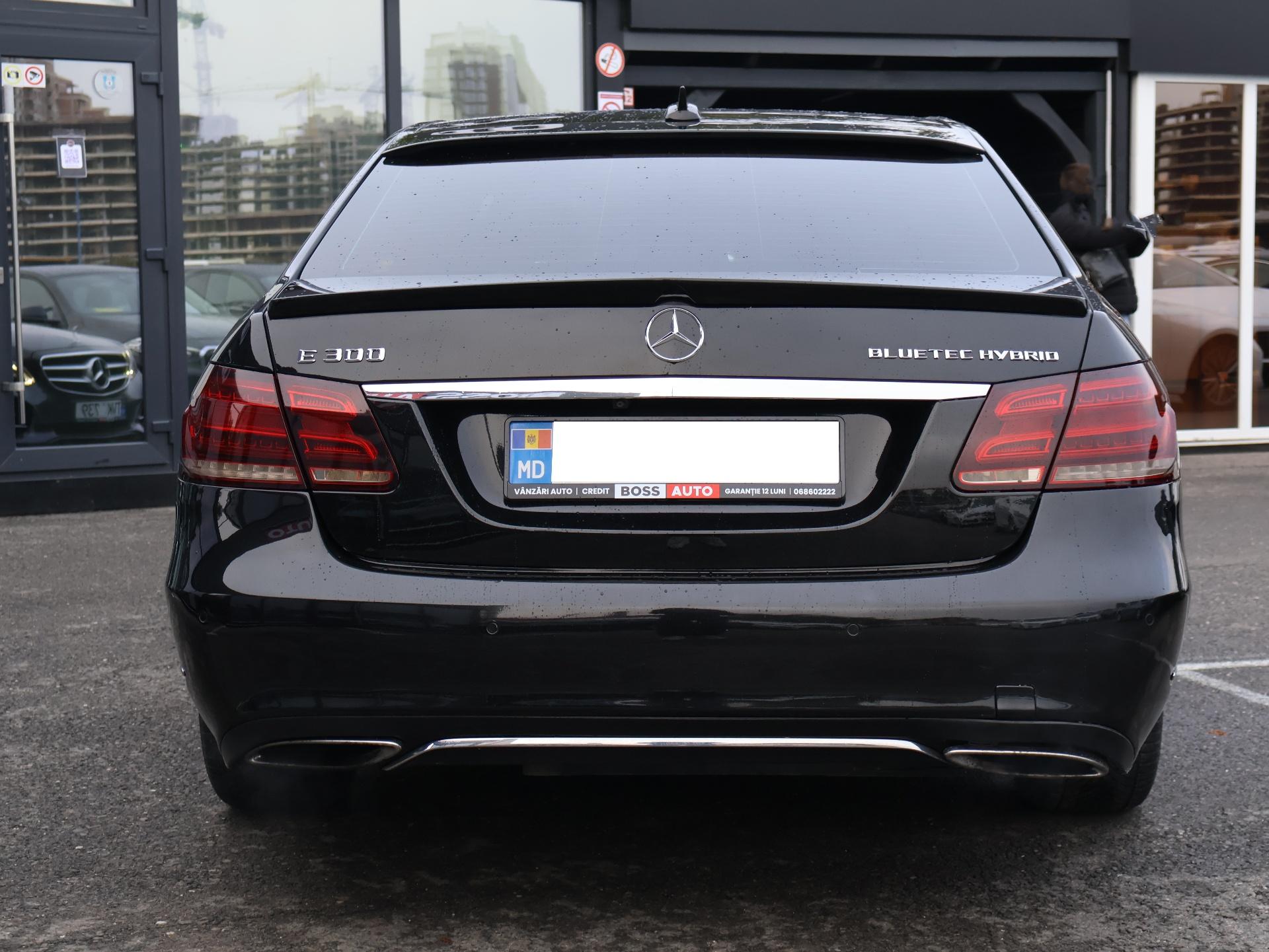 Mercedes-Benz E