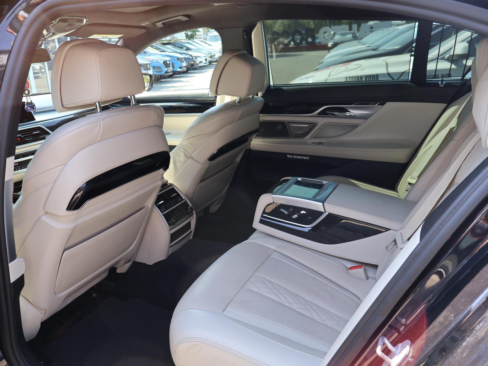 BMW Seria 7