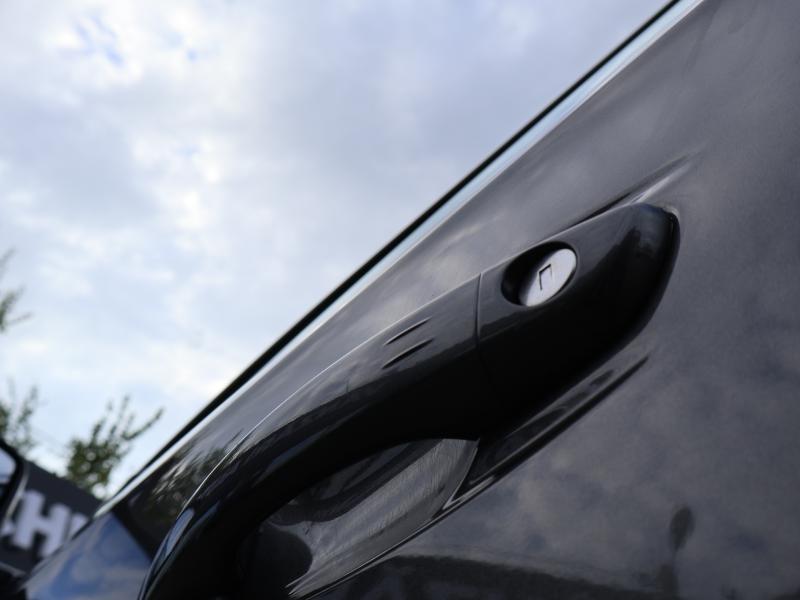 Car Thumb