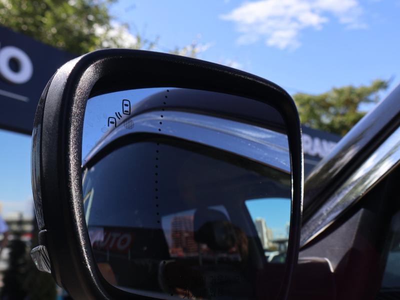 Car Thumb