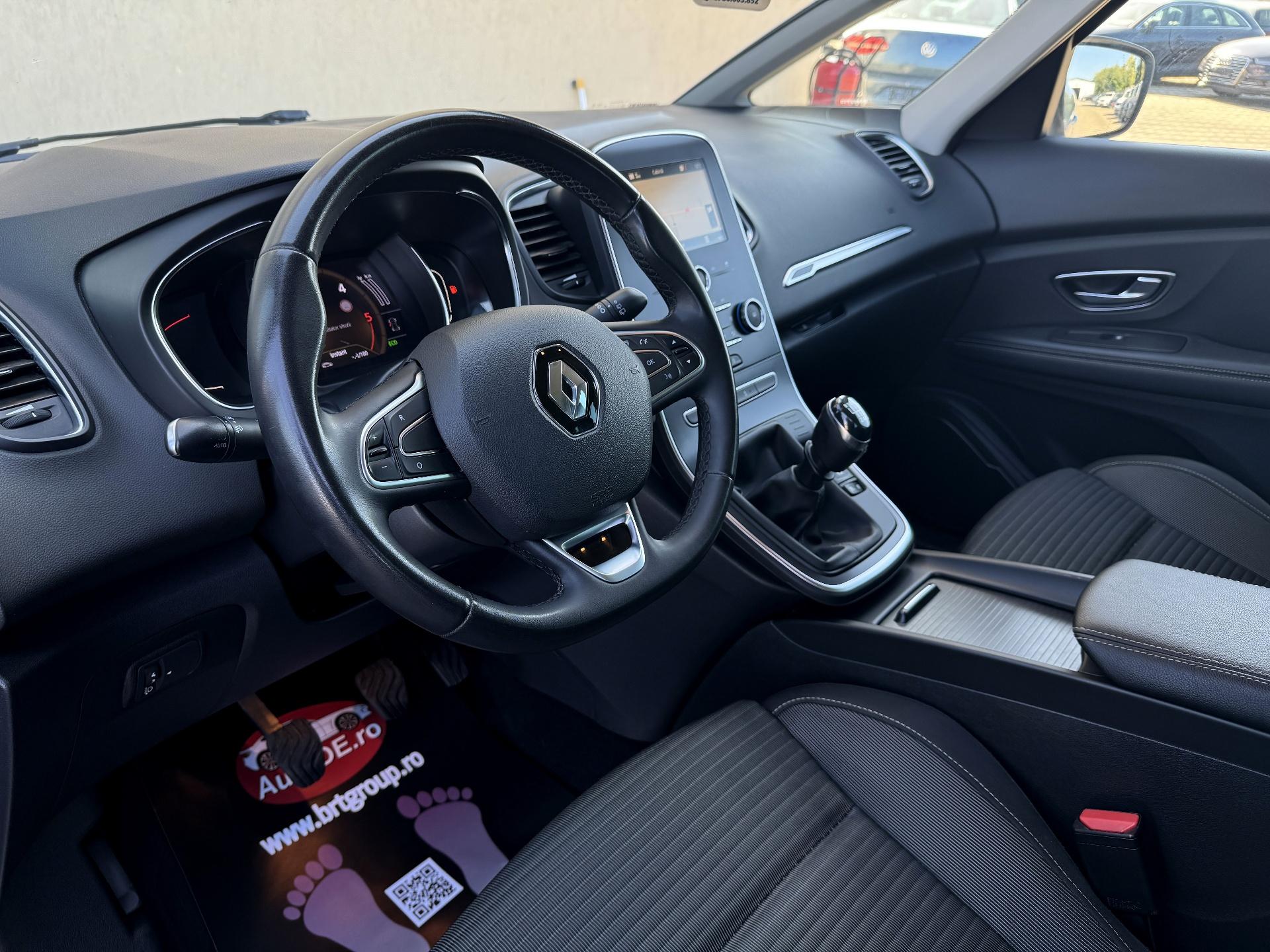 Renault-Grand Scenic