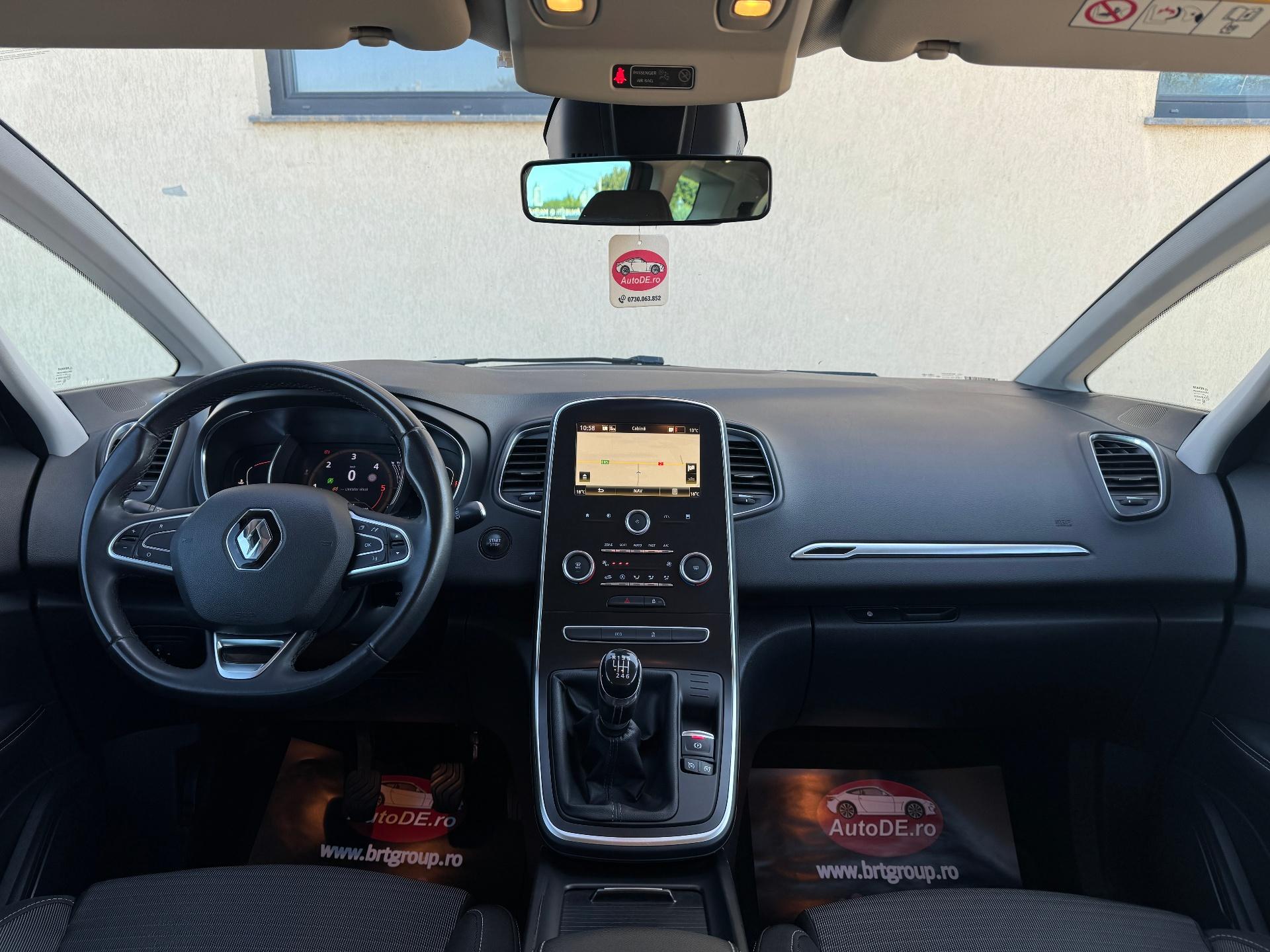 Renault-Grand Scenic