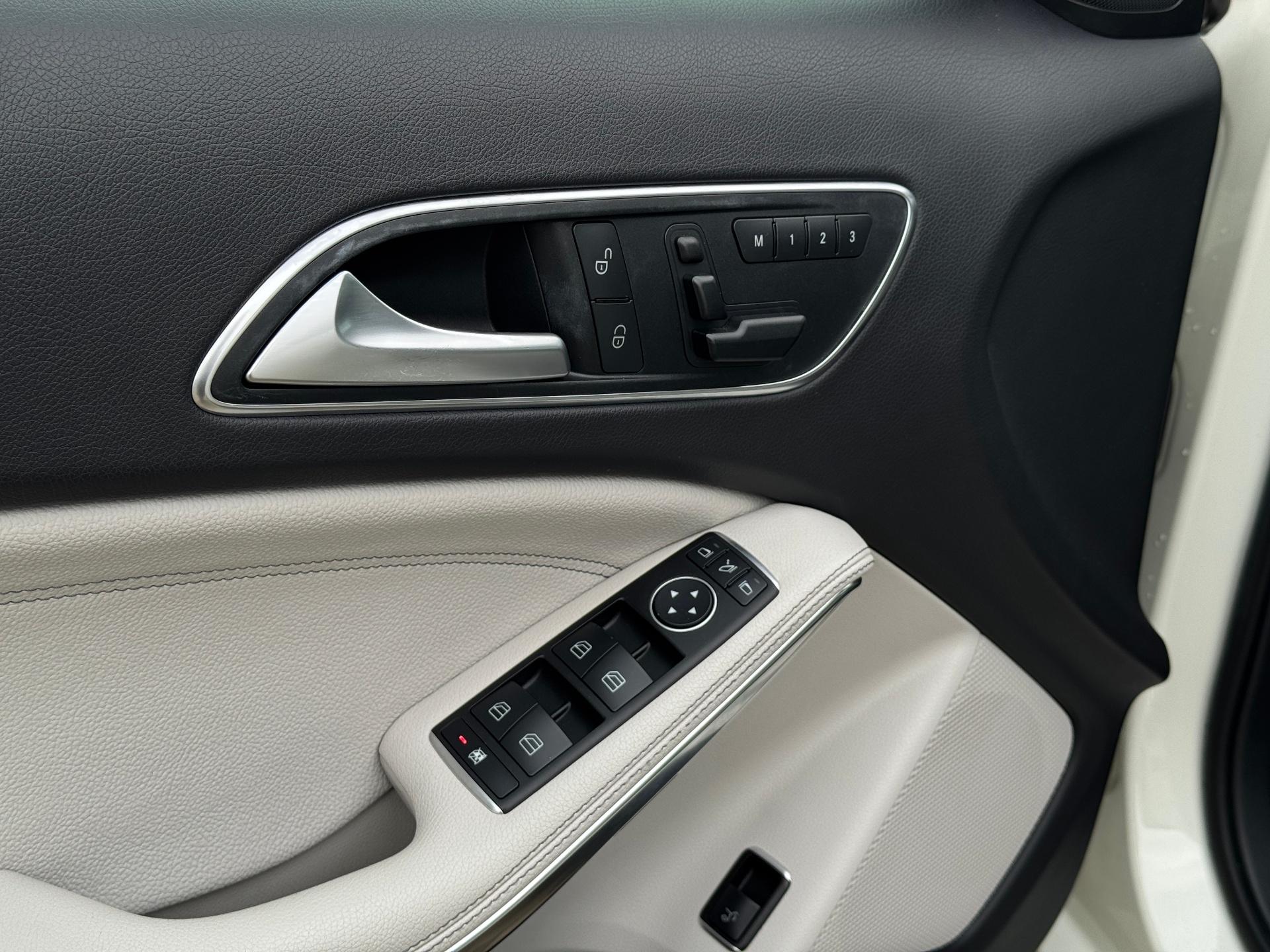 Mercedes-Benz-GLA