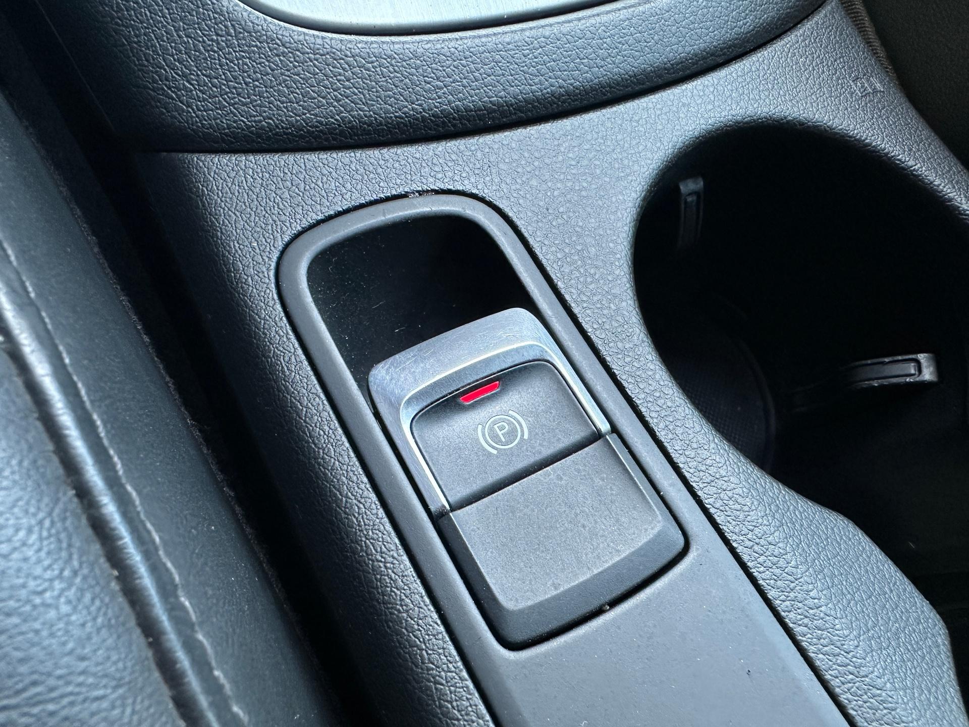 Audi-Q3