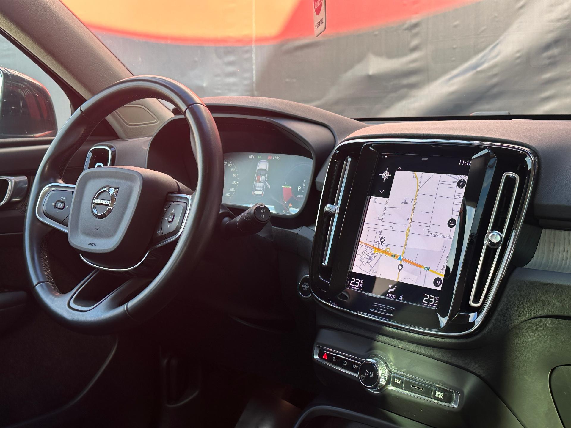 Volvo-XC 40