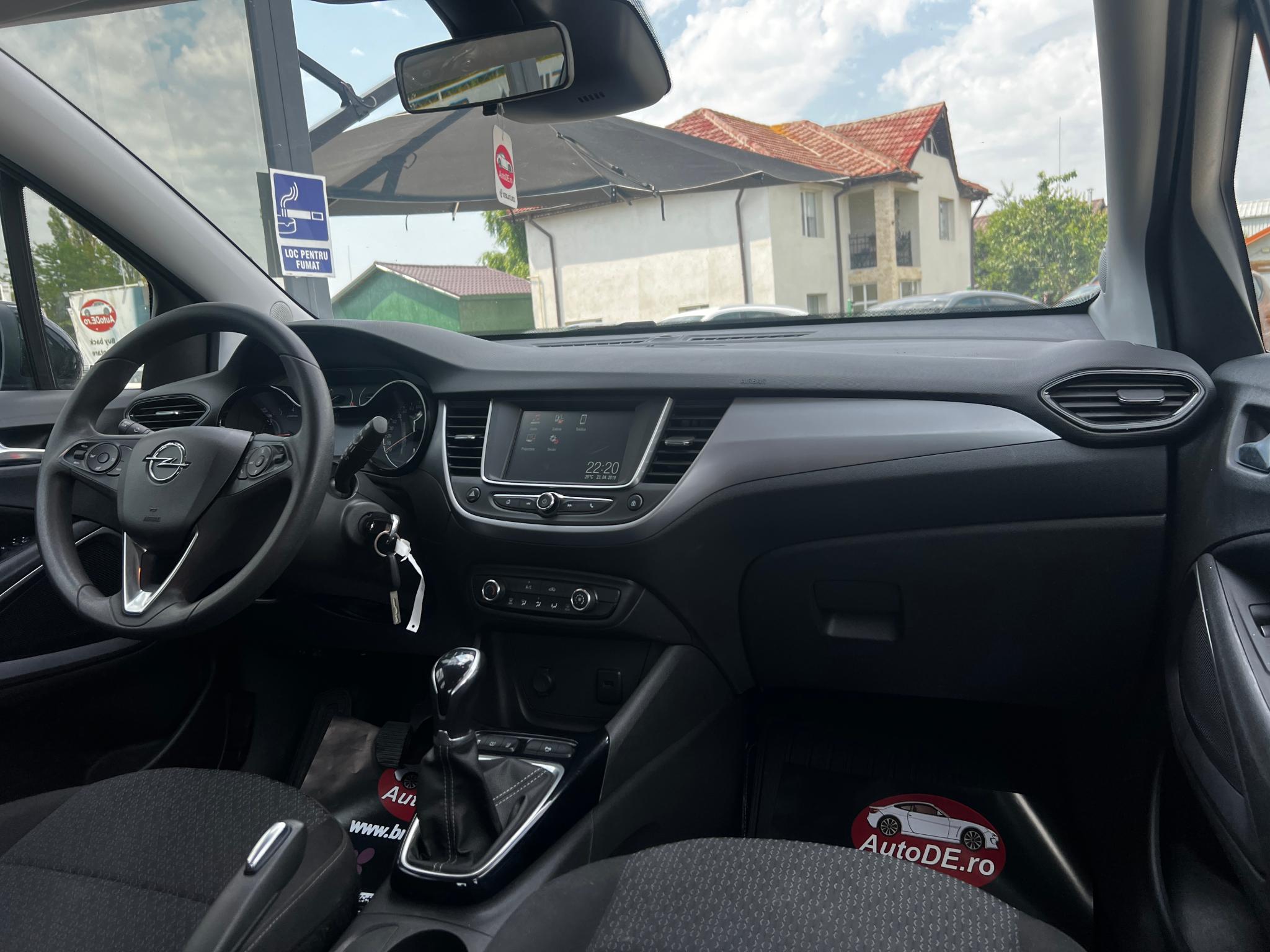 Opel Crossland X