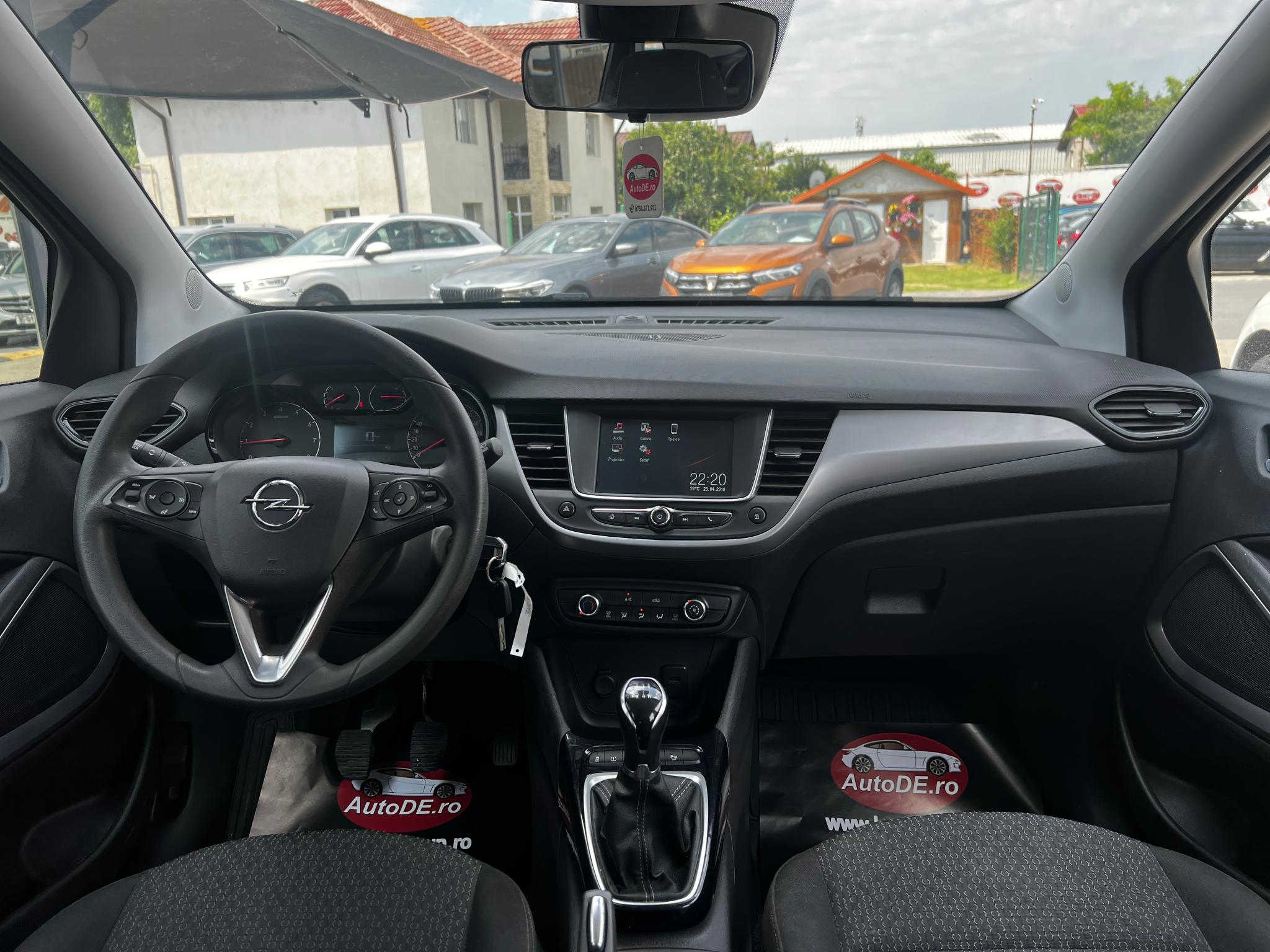 Opel Crossland X