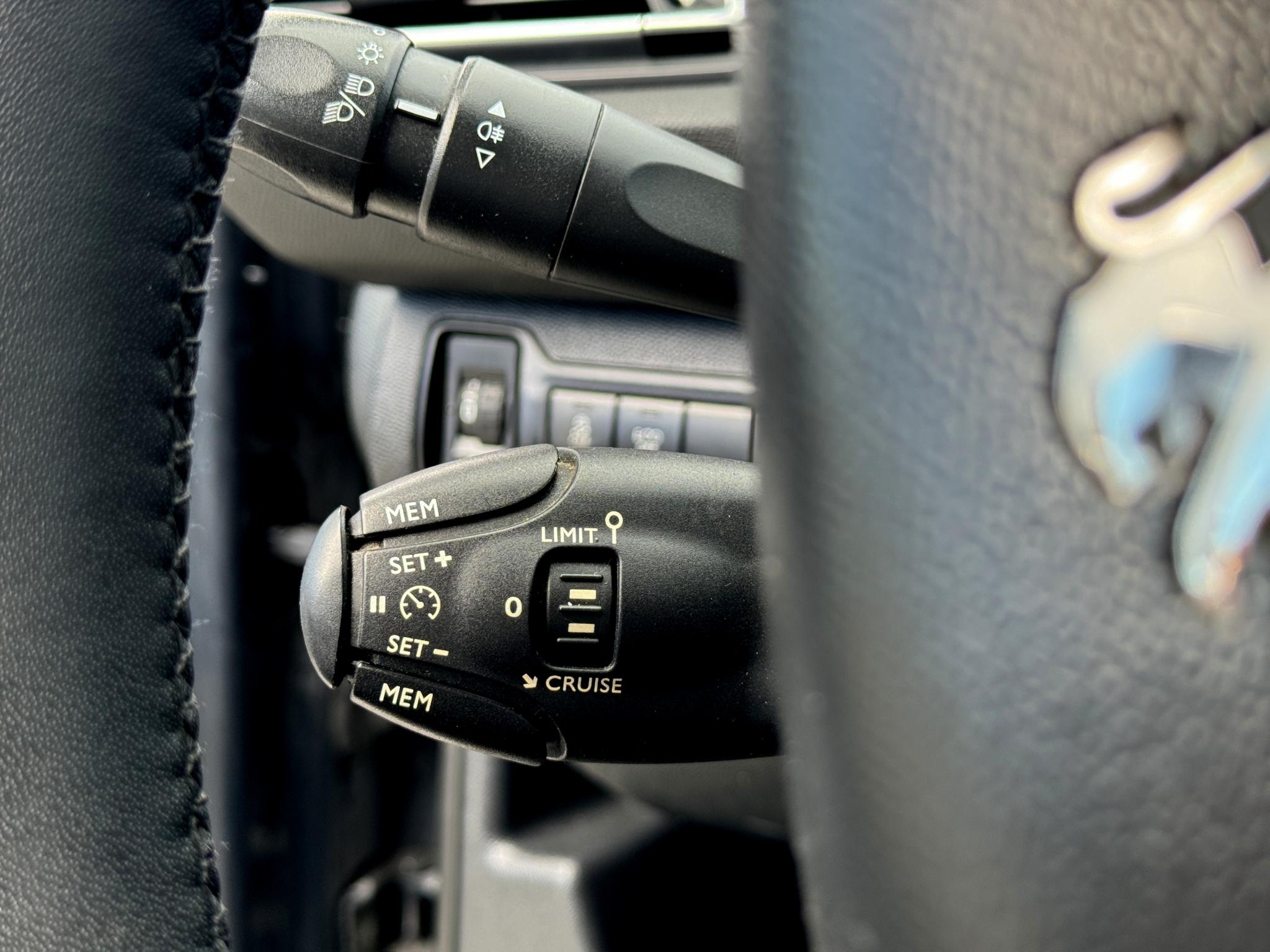 Peugeot-308