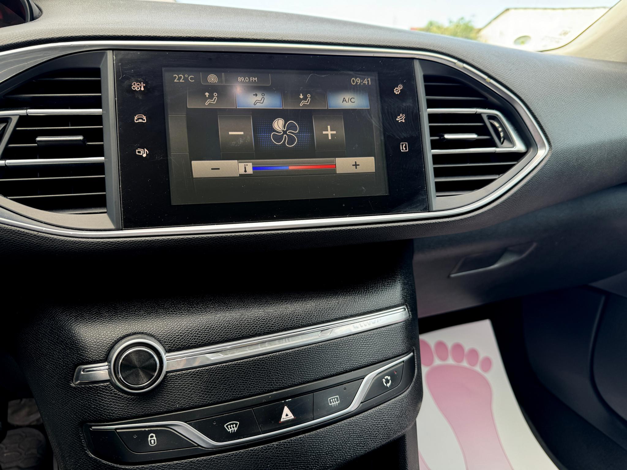 Peugeot-308