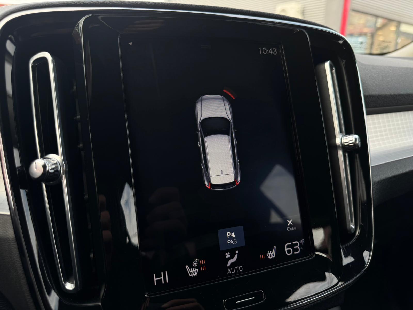Volvo-XC 40
