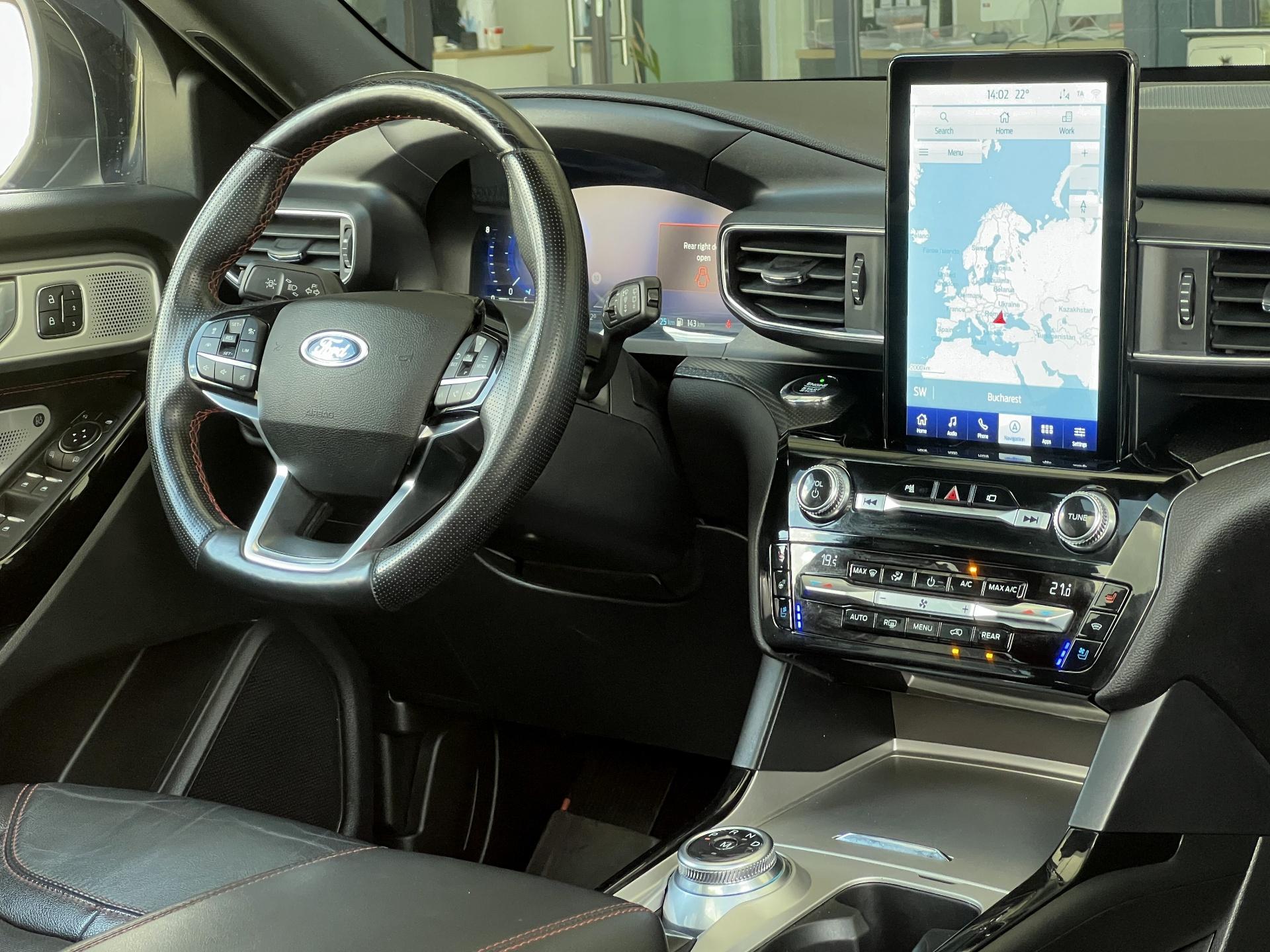 Ford-Explorer