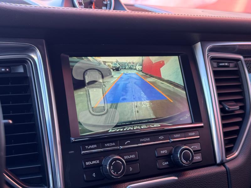Car Thumb