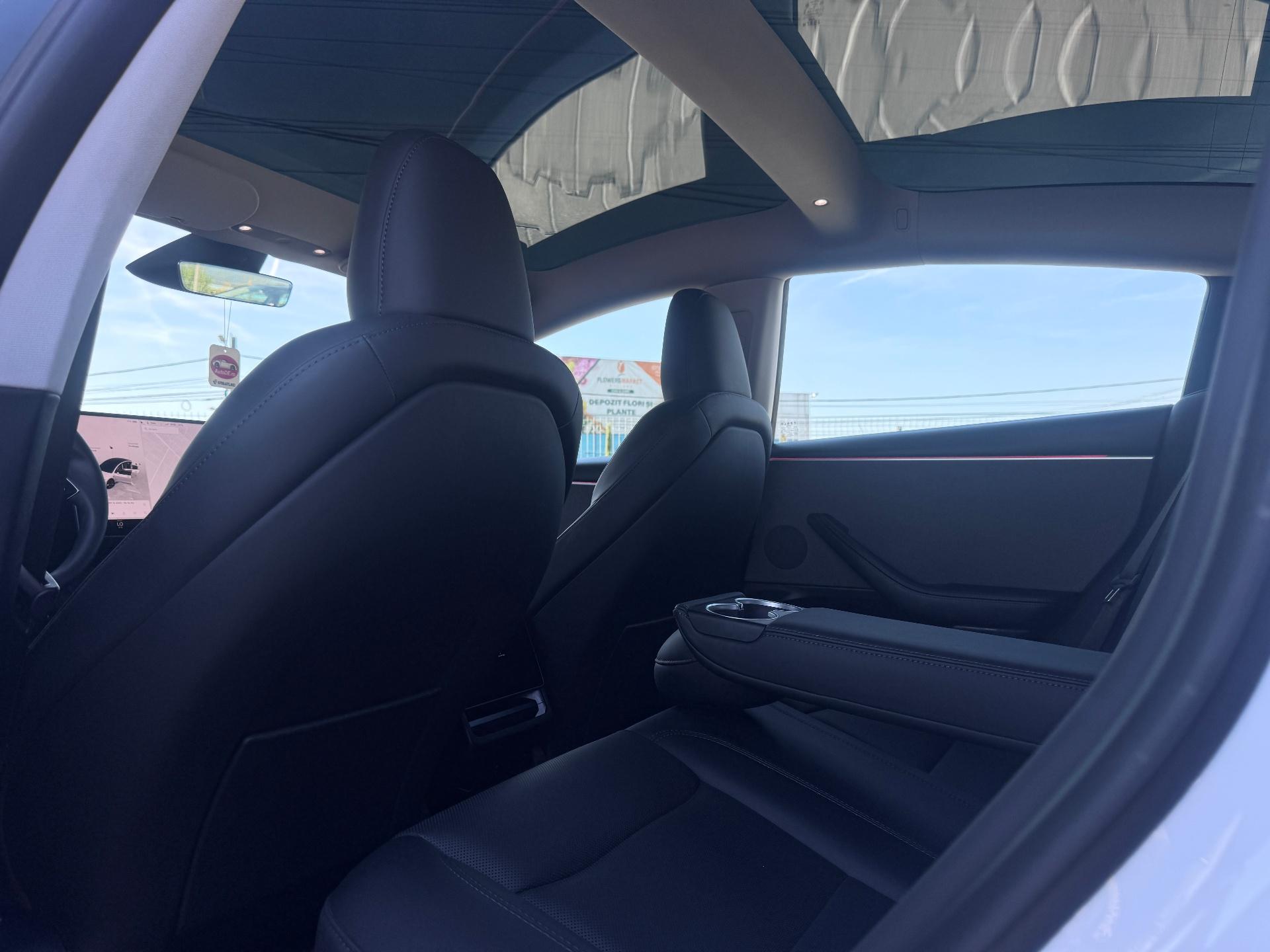Tesla-Model 3