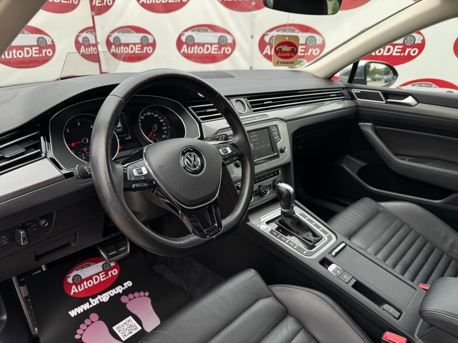 Volkswagen-Passat Alltrack