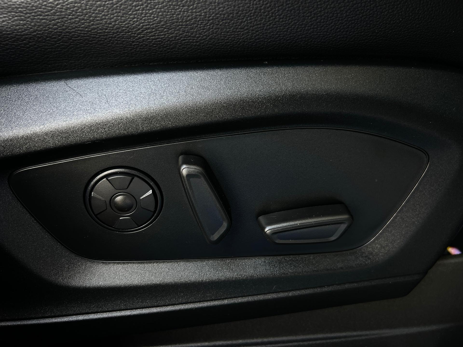 Ford-Explorer