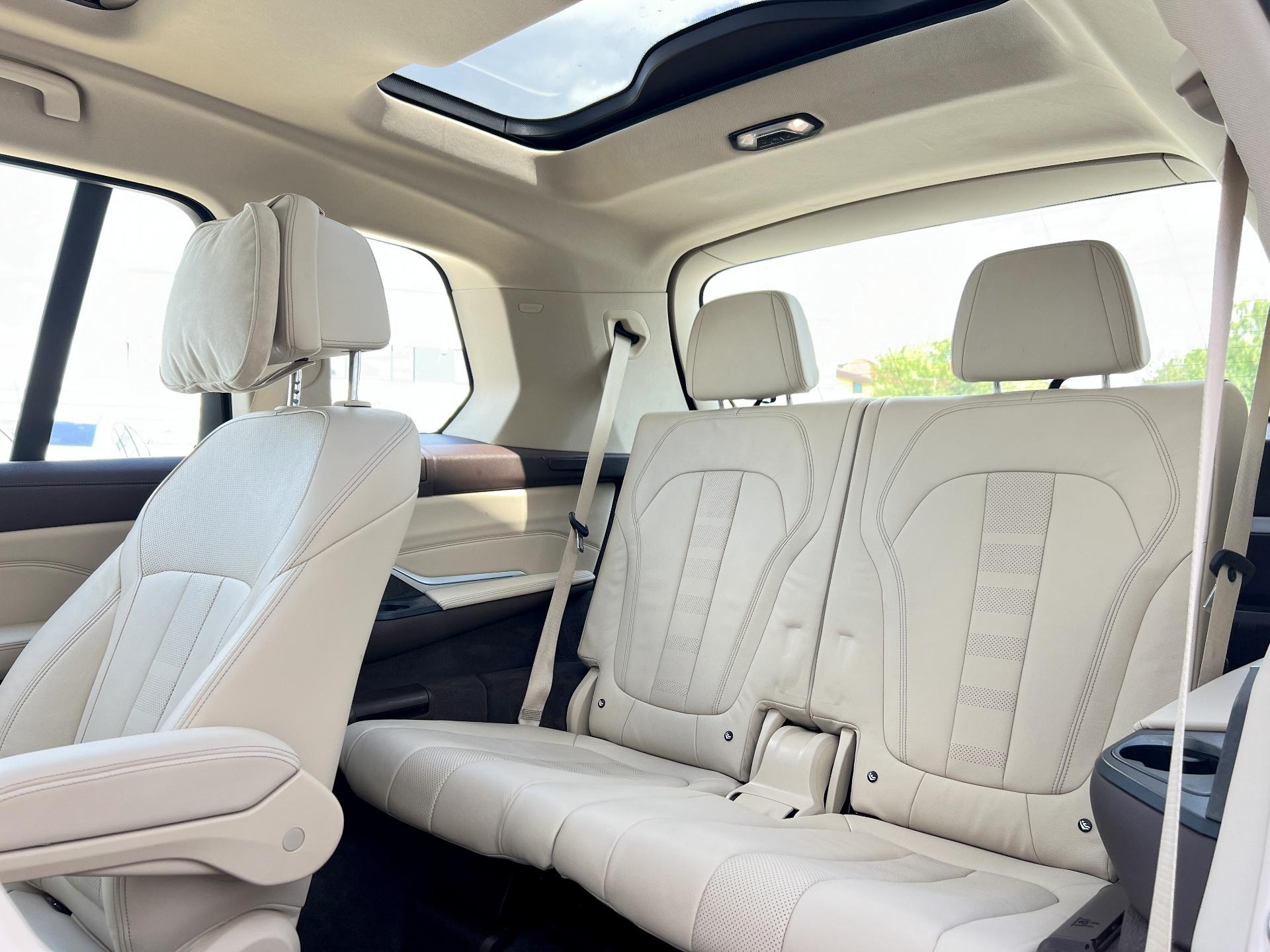 BMW-X7