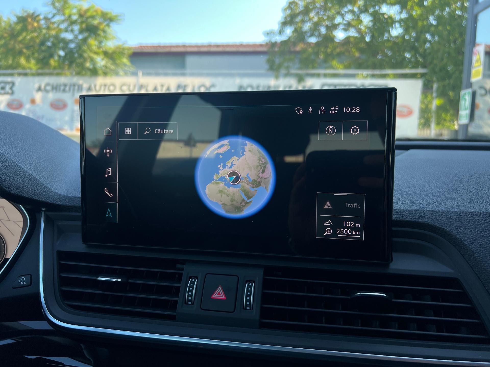 Audi-Q5