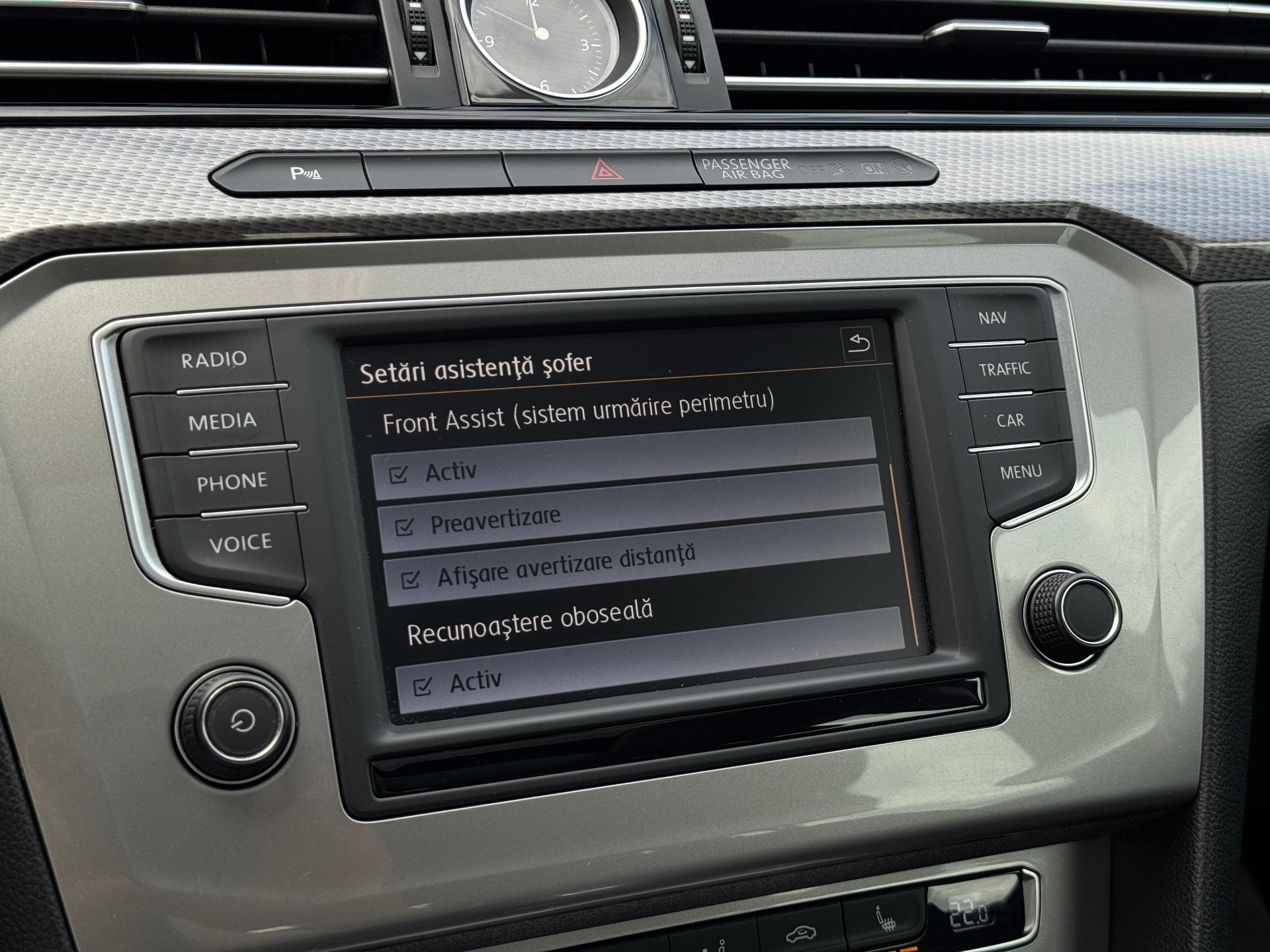 Volkswagen-Passat Alltrack