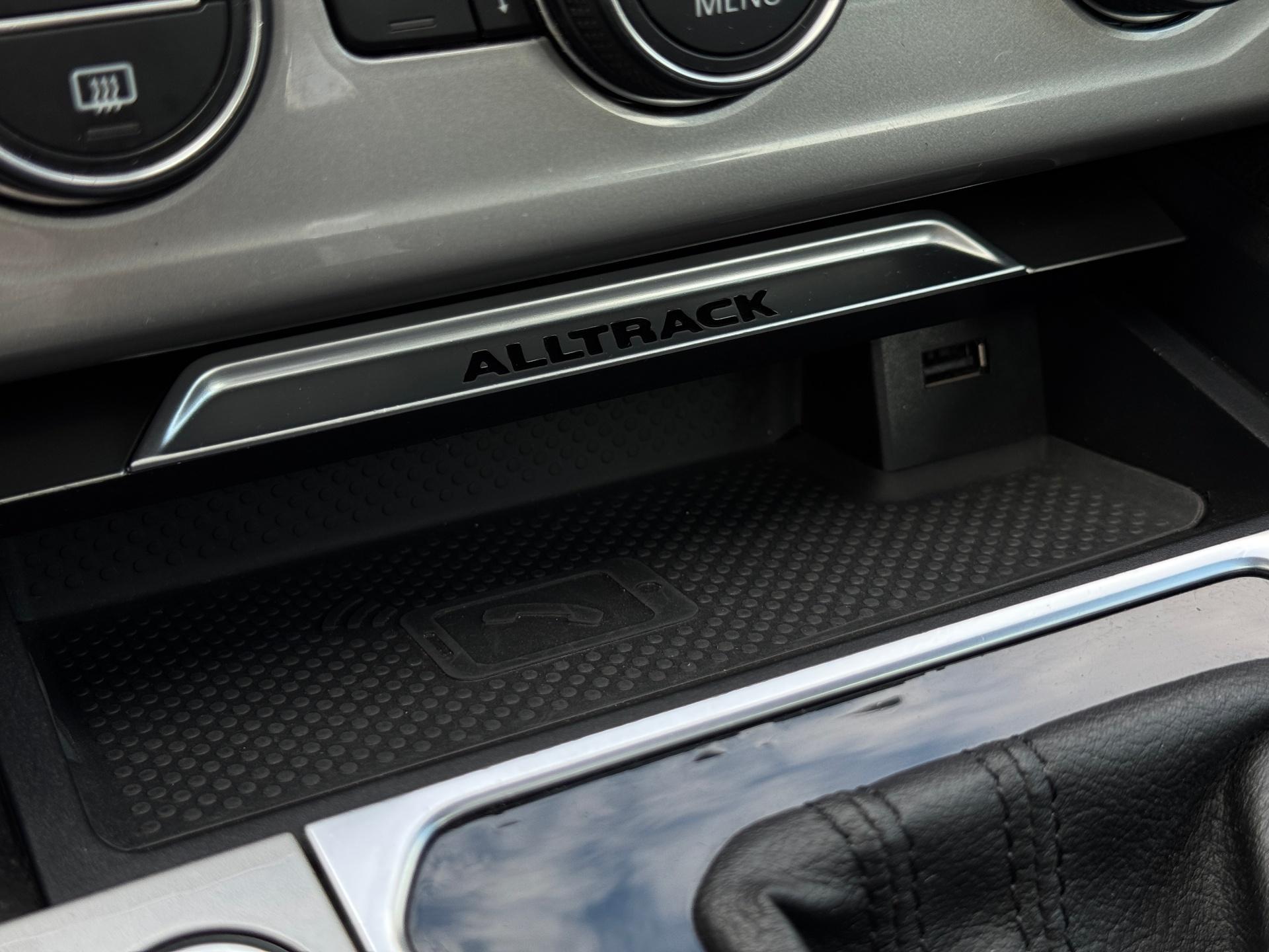 Volkswagen-Passat Alltrack