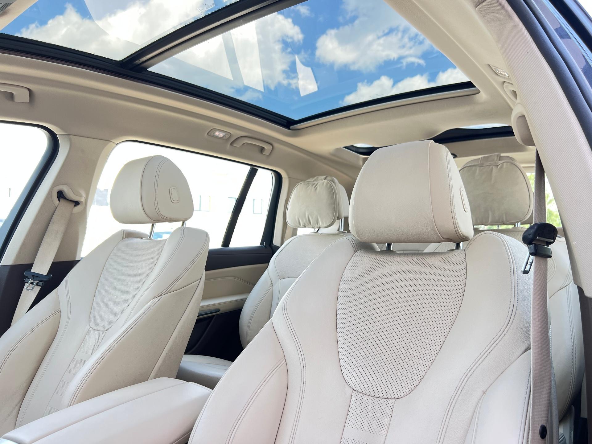 BMW-X7