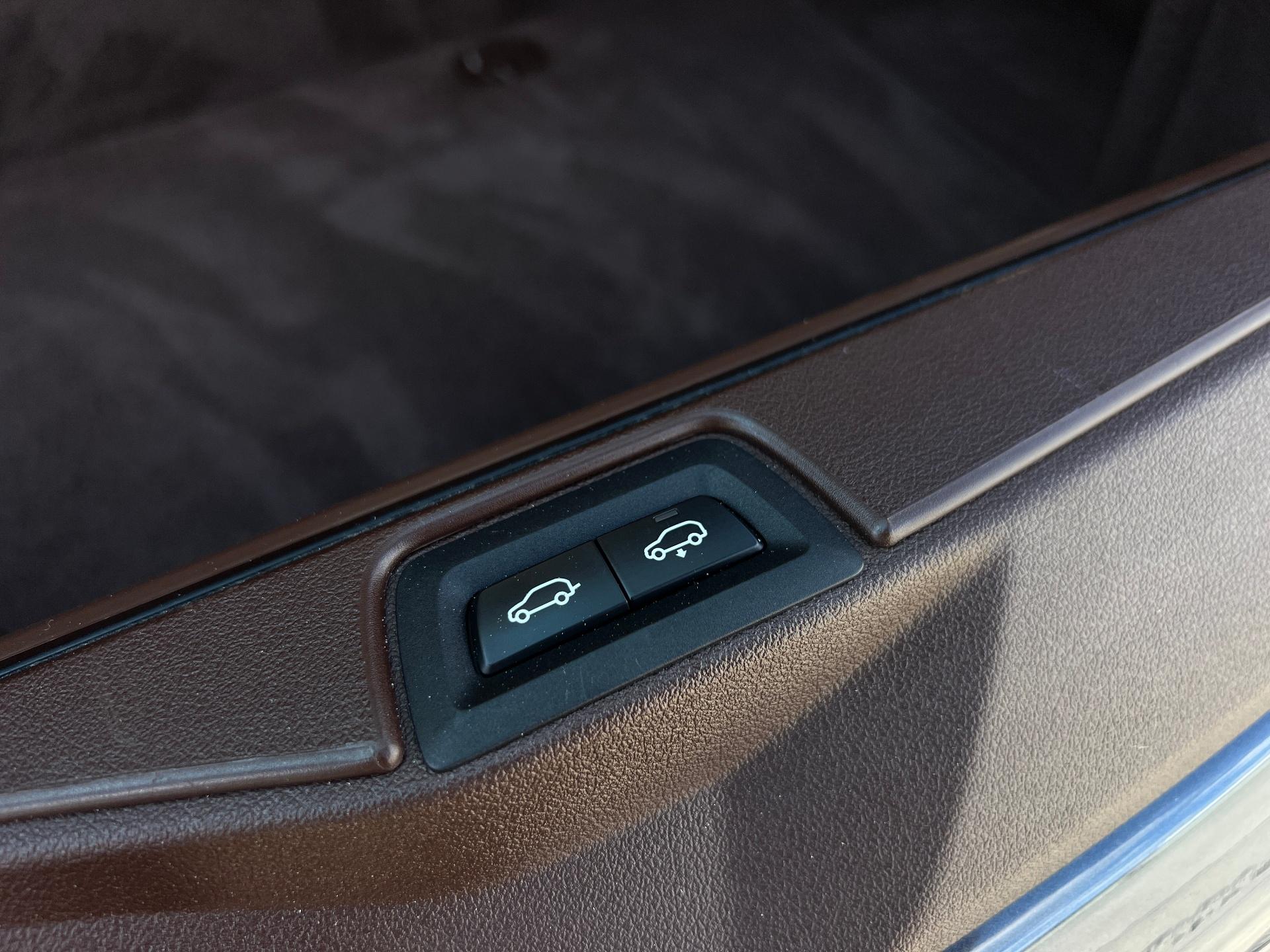 BMW-X7