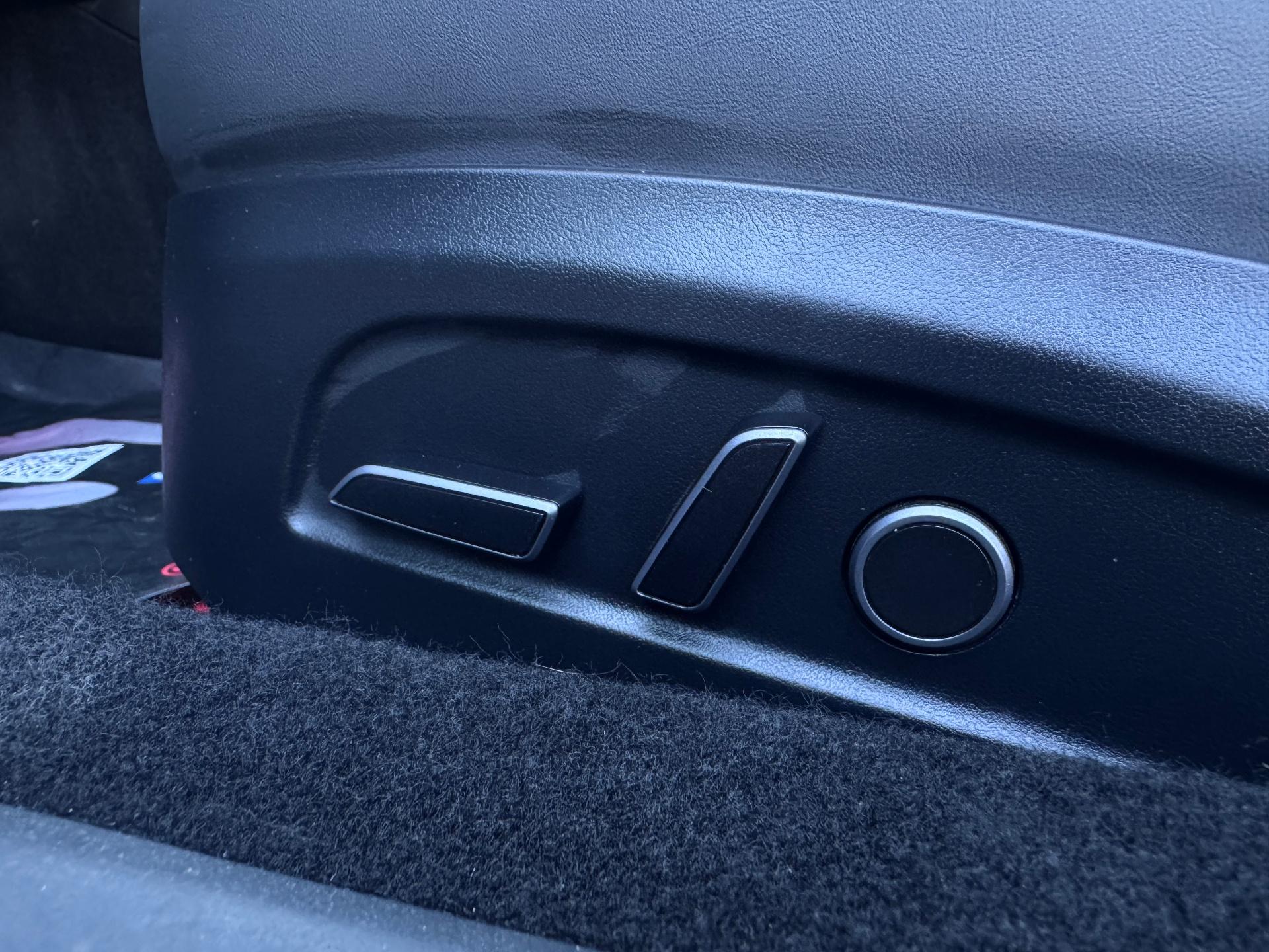 Tesla-Model 3