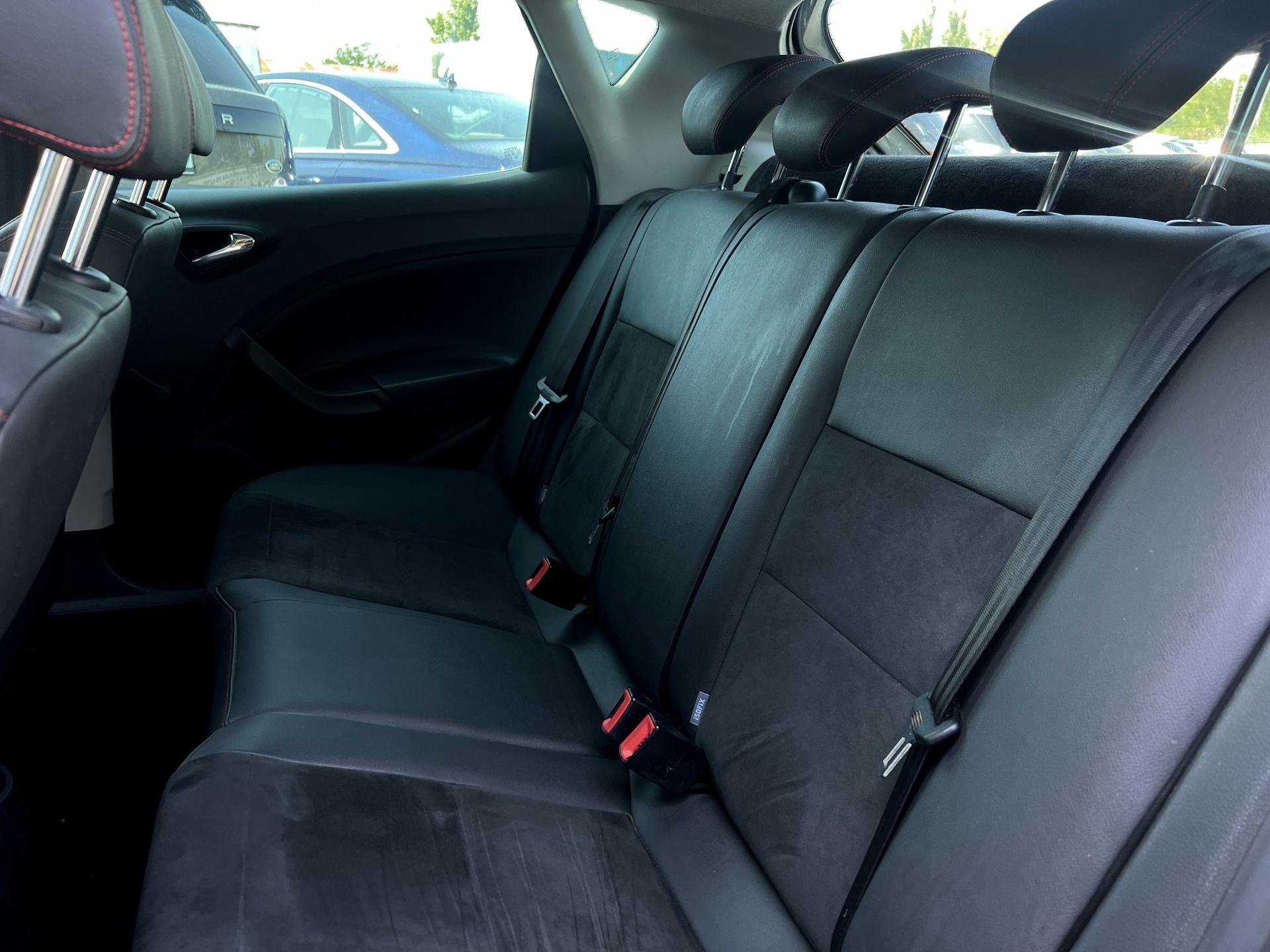 Seat-Ibiza