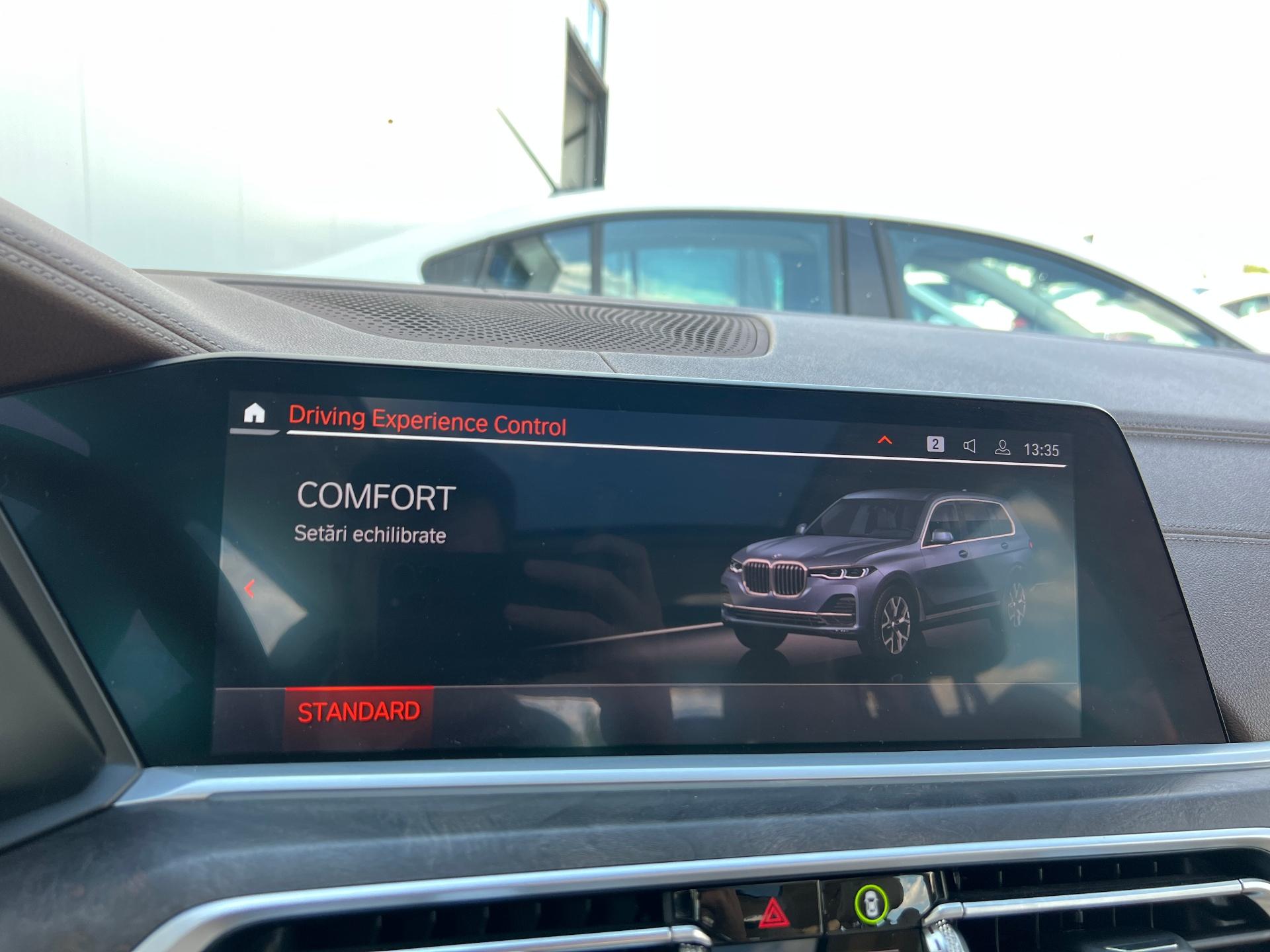 BMW-X7