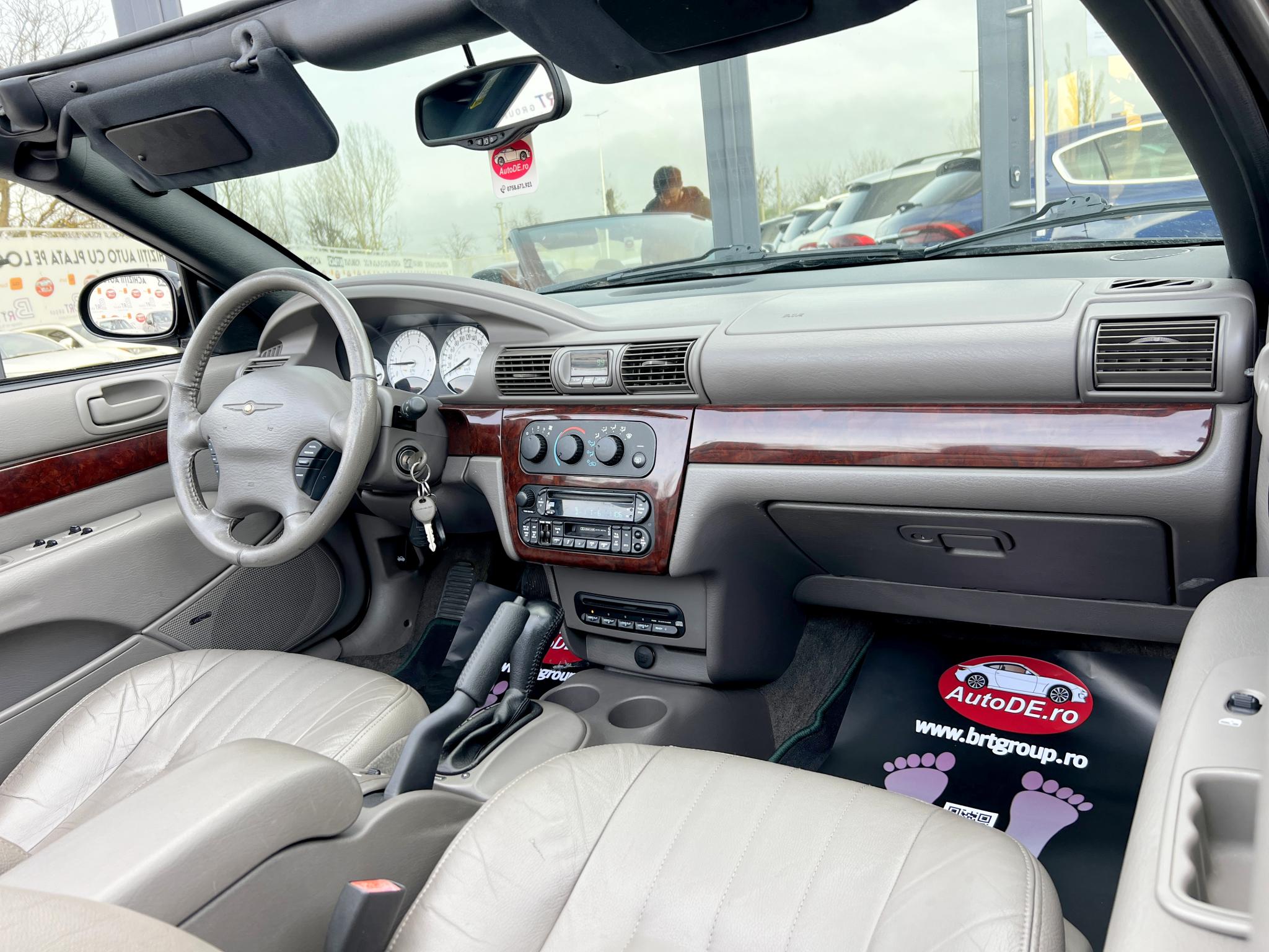 Chrysler-Sebring