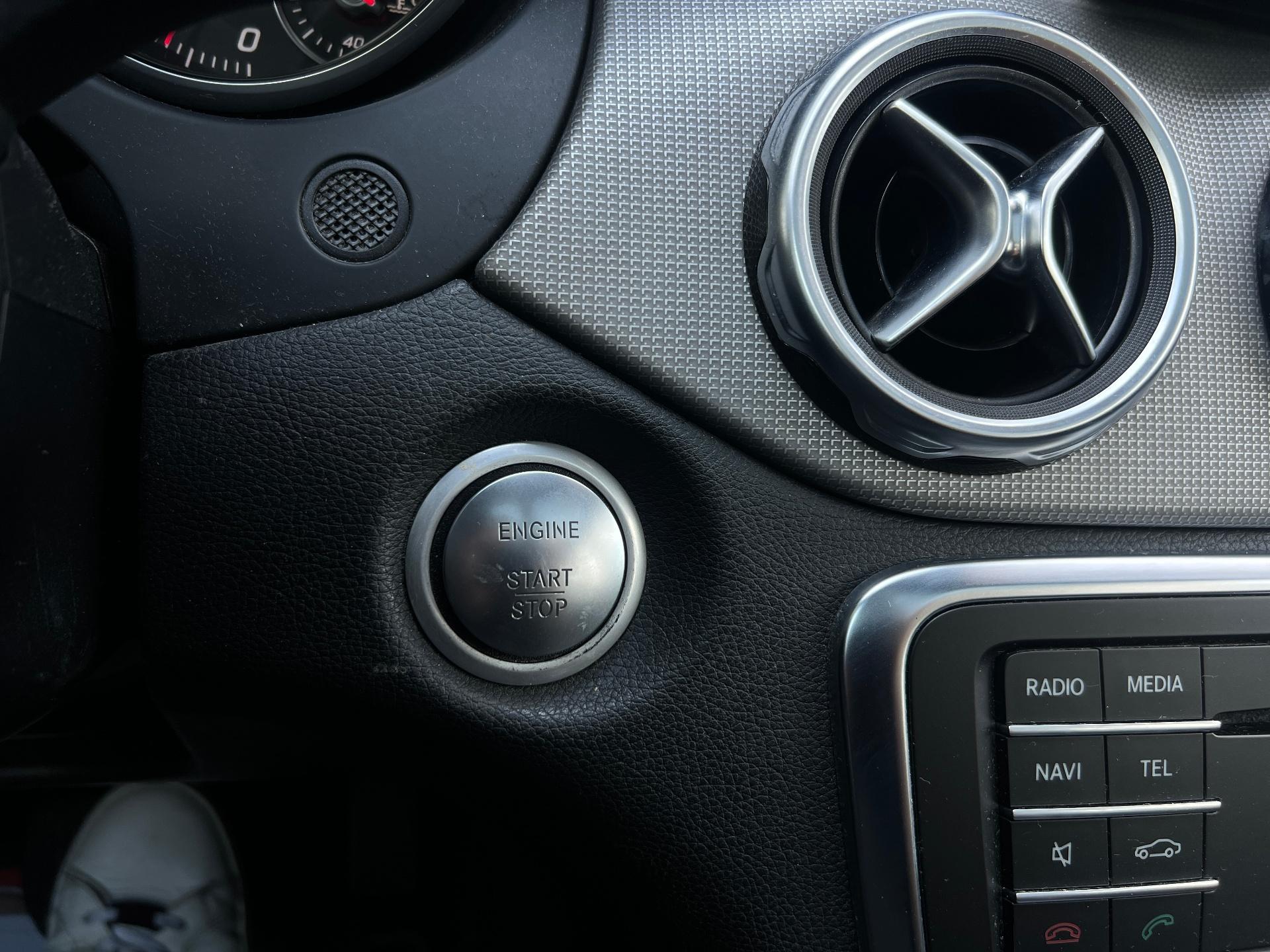 Mercedes-Benz-GLA