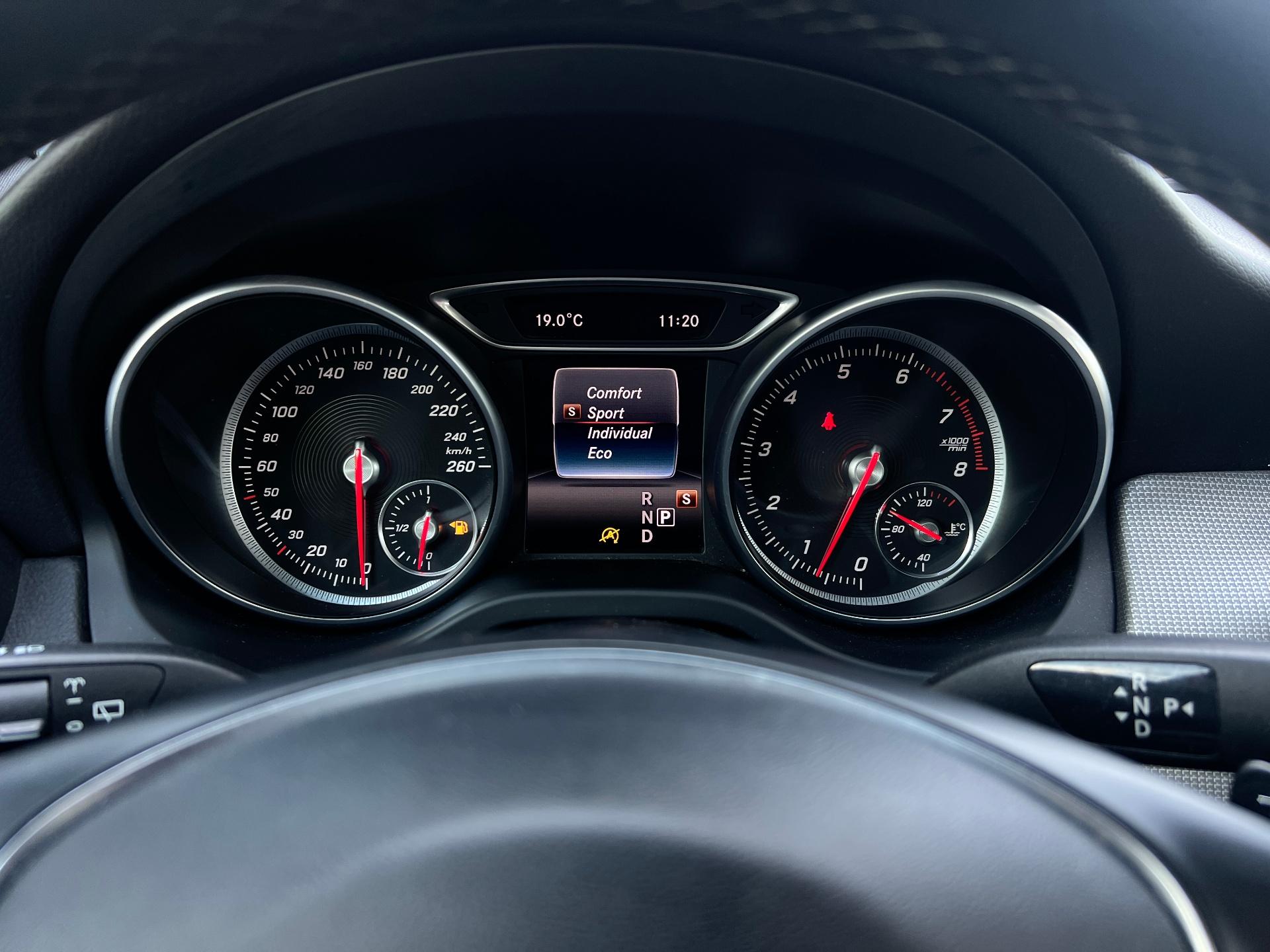 Mercedes-Benz-GLA