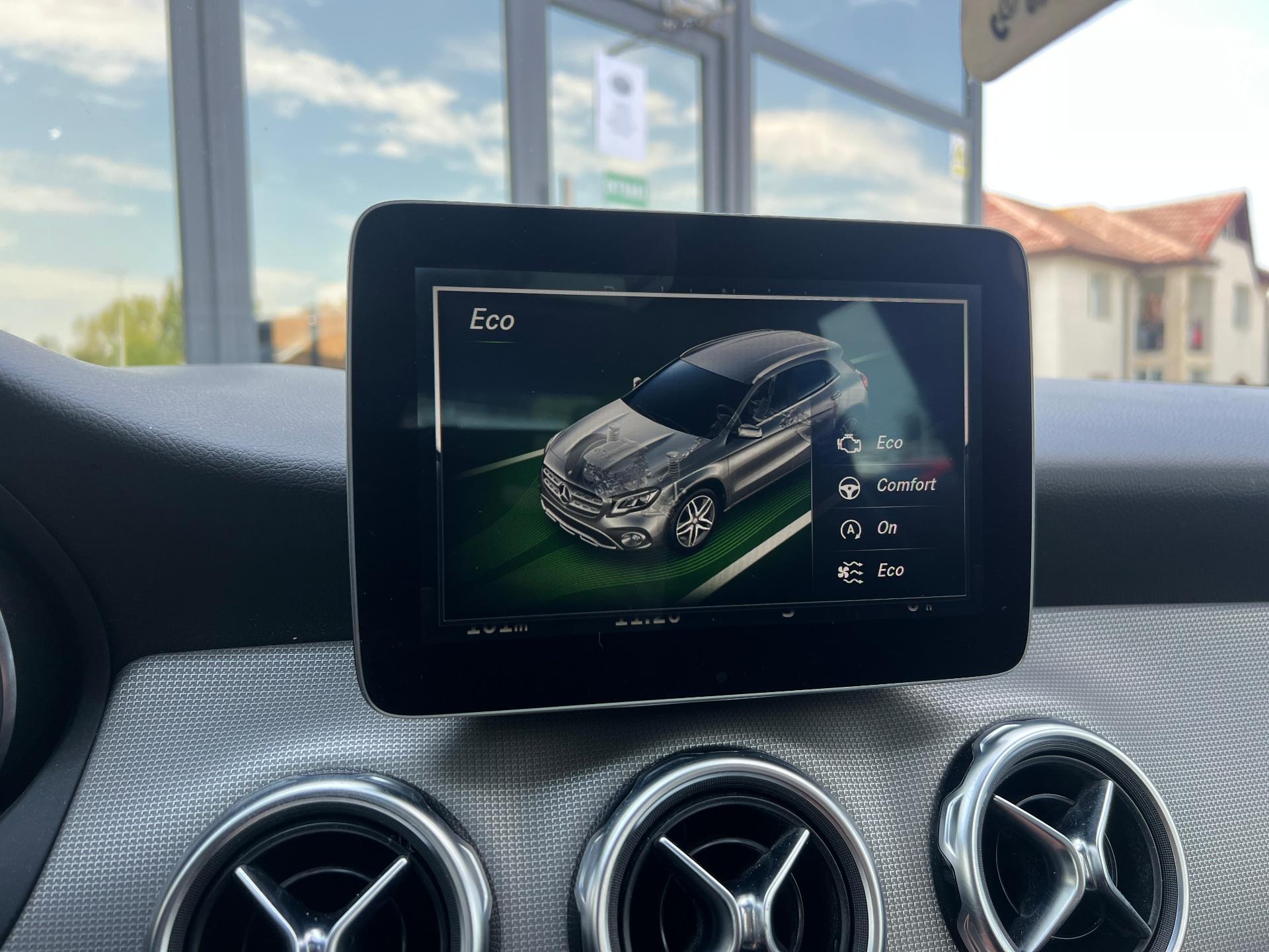 Mercedes-Benz-GLA