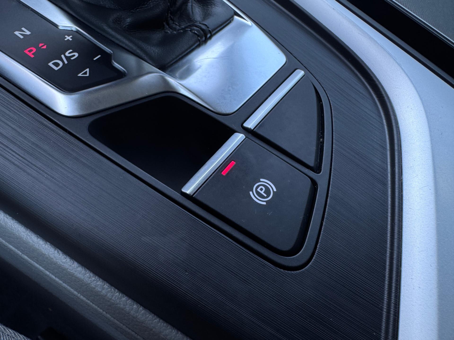 Audi-A4