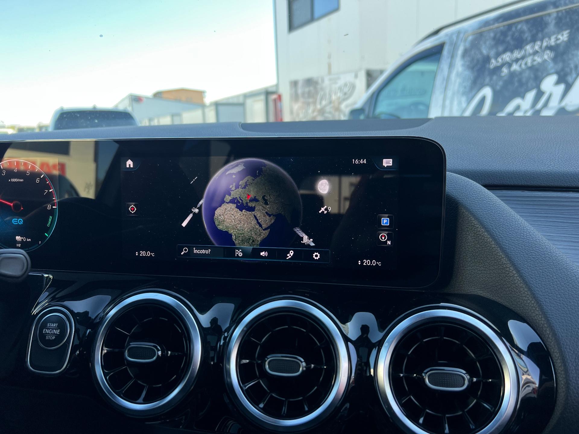 Mercedes-Benz-GLA